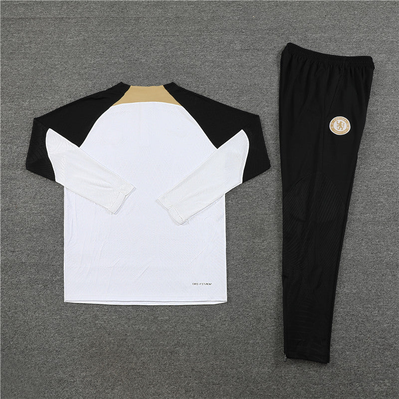 23/24 Chelsea FC White And Black 1/4 Zip Tracksuit