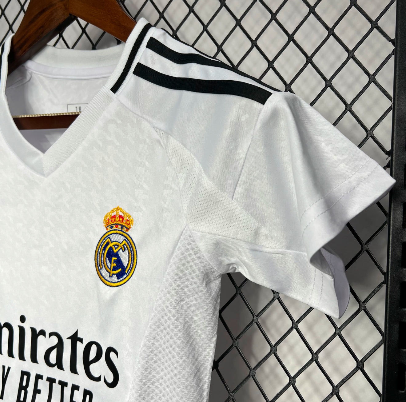 24/25 Real Madrid Home Kids Kit
