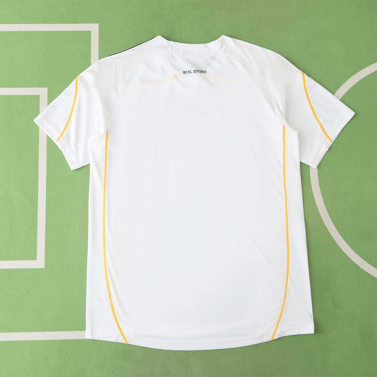 09/10 Real Madrid Retro Home Jersey