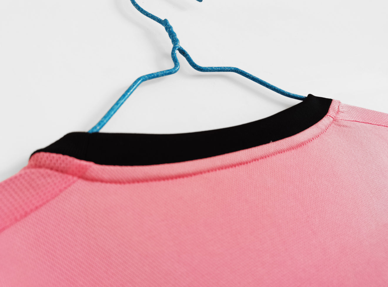2015/16 Juventus Retro Away Jersey