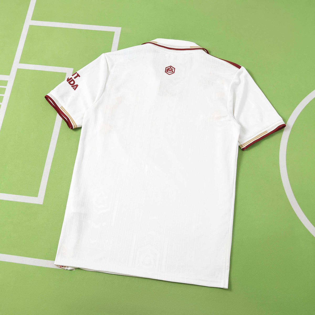 Arsenal “Rose Edition” Special Jersey