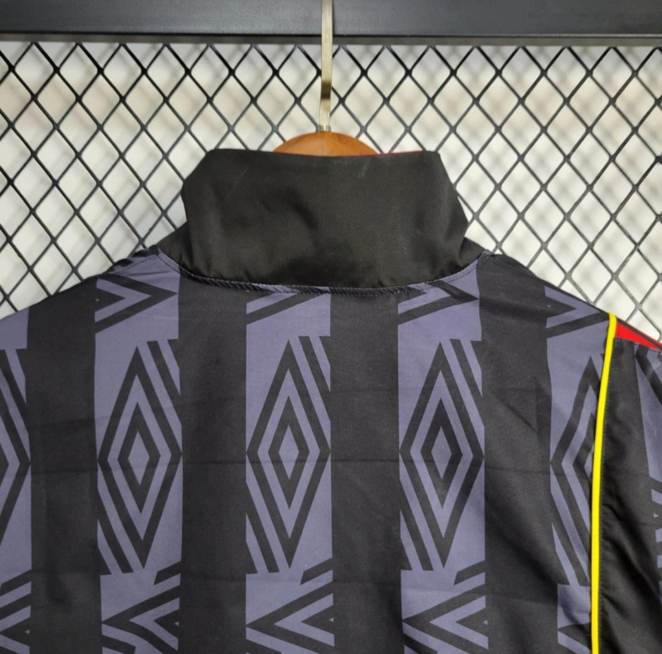 Retro Manchester United Windbreaker