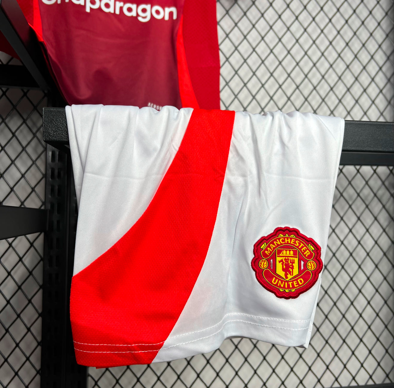 24/25 Manchester United Kids Kit