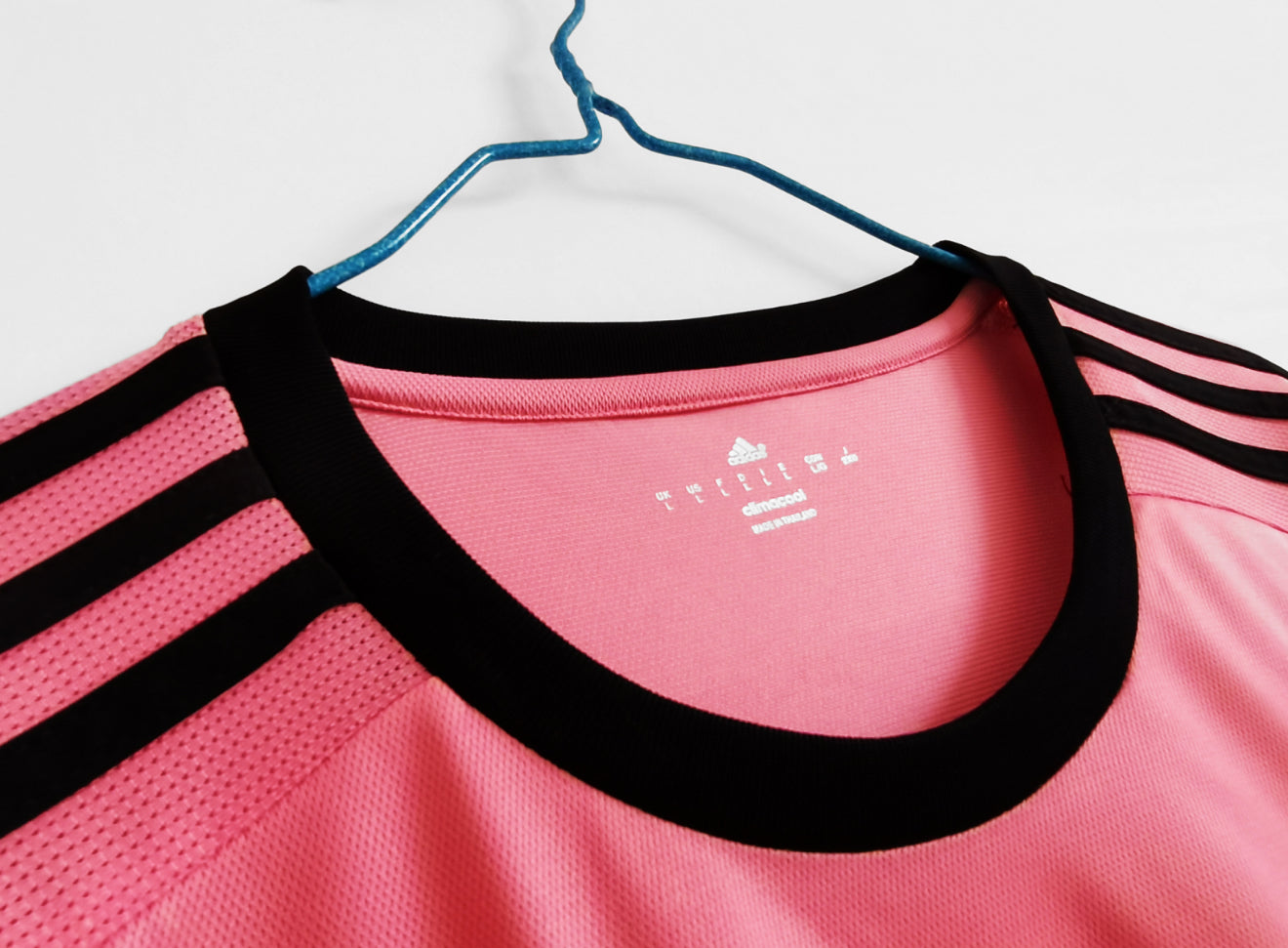 2015/16 Juventus Retro Away Jersey