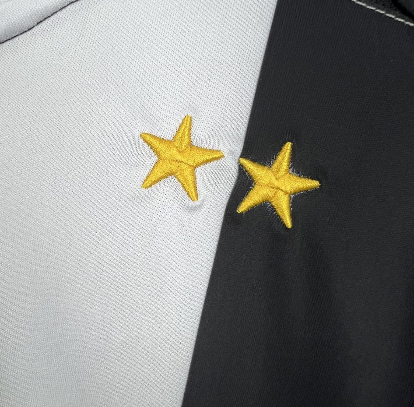 04/05 Juventus Retro Home Jersey