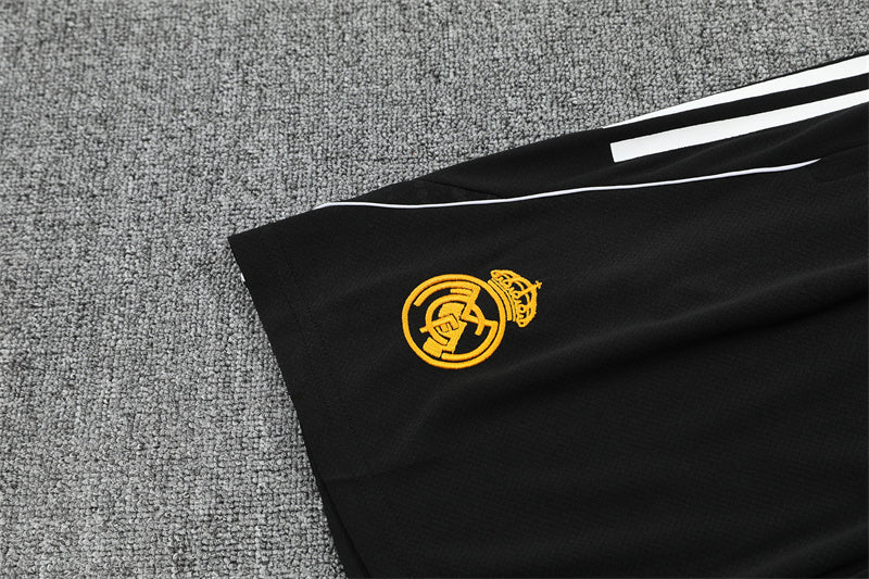Real Madrid x Marvel Black Shorts Training Set