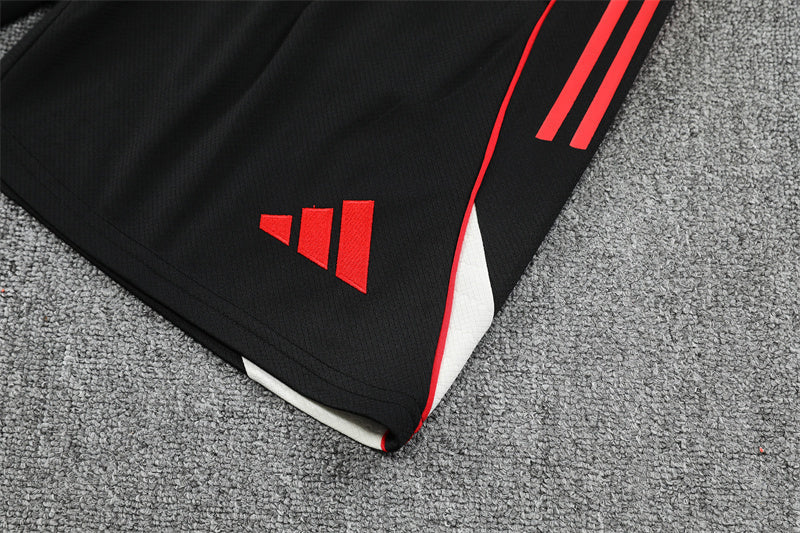 25/26 Liverpool Black Shorts Training Set