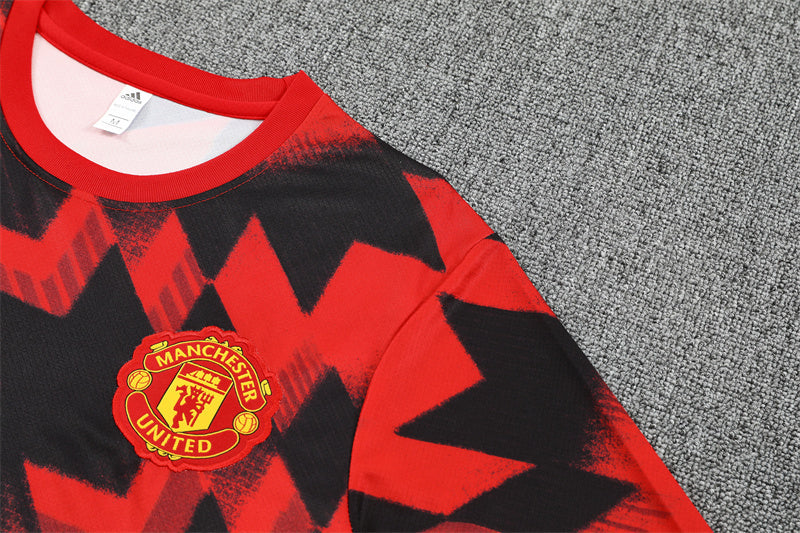 25/26 Manchester United Black/Red Shorts Training Set