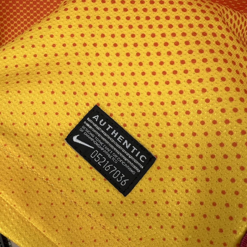 2012/13 Retro FC Barcelona Away Jersey