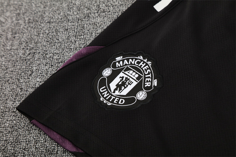 25/26 Manchester United Cream/Purple Shorts Training Set