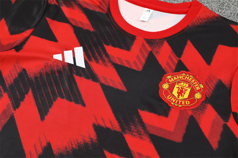 25/26 Manchester United Black/Red Shorts Training Set