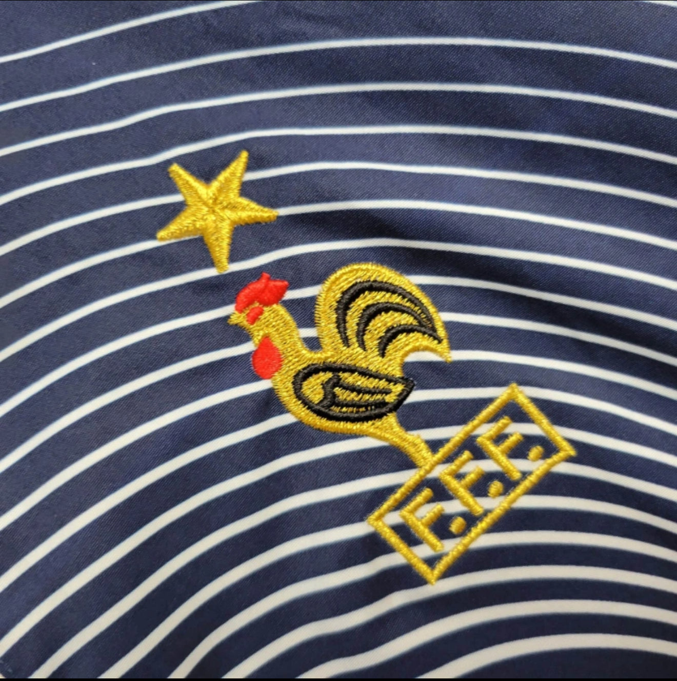 Retro France Windbreaker