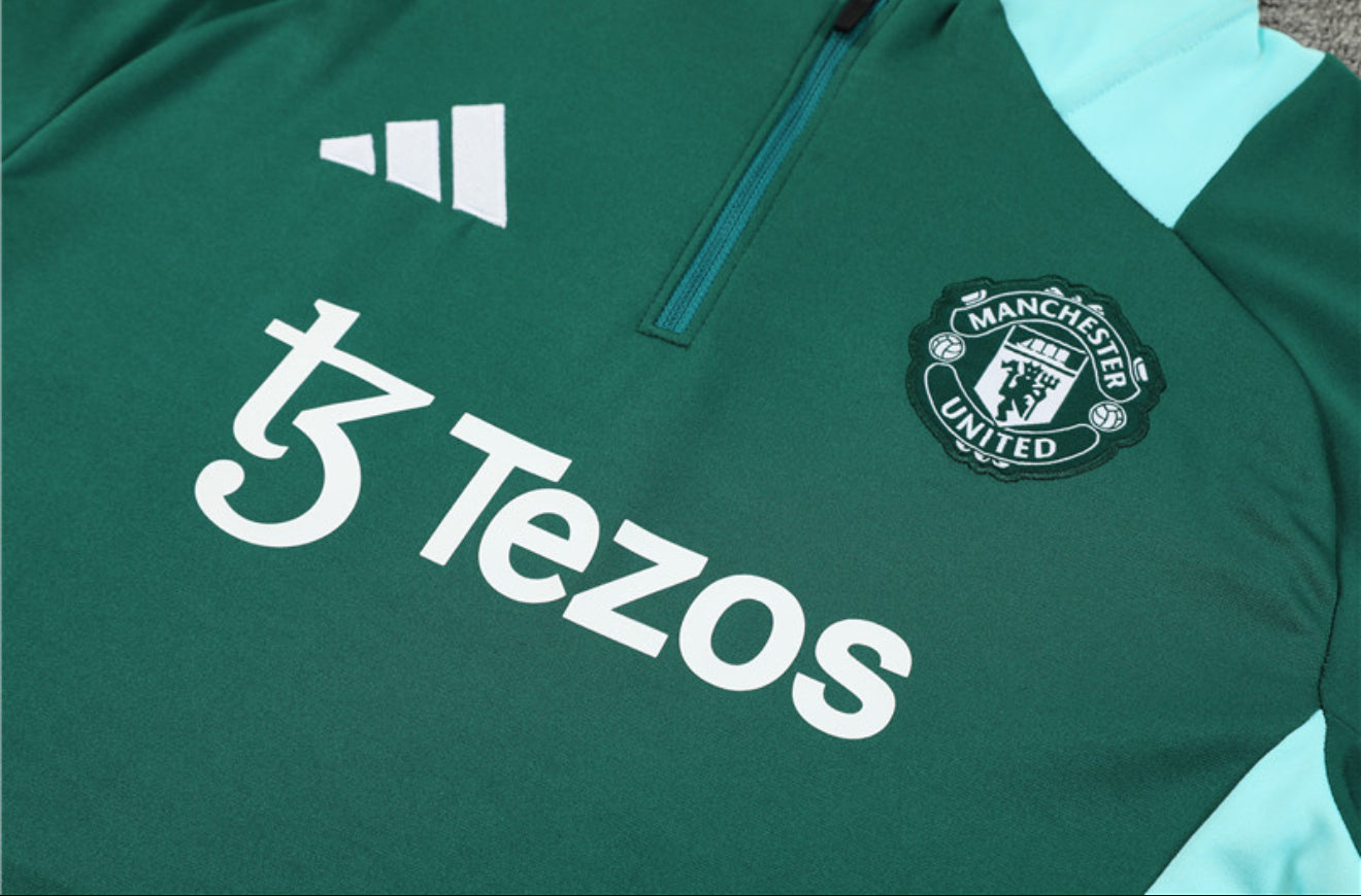 24/25 Manchester United Green And Black 1/4 Zip Tracksuit
