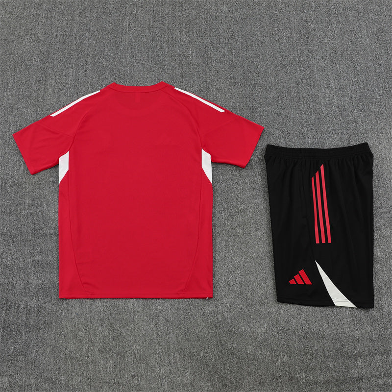 25/26 Liverpool Red/Black Shorts Training Set