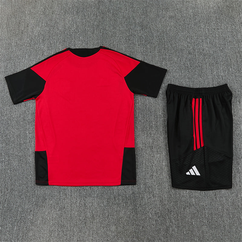 26/27 Manchester United Red/Black Shorts Training Set