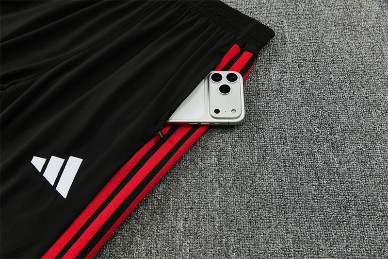 26/27 Manchester United Red And Black 1/4 Zip Tracksuit