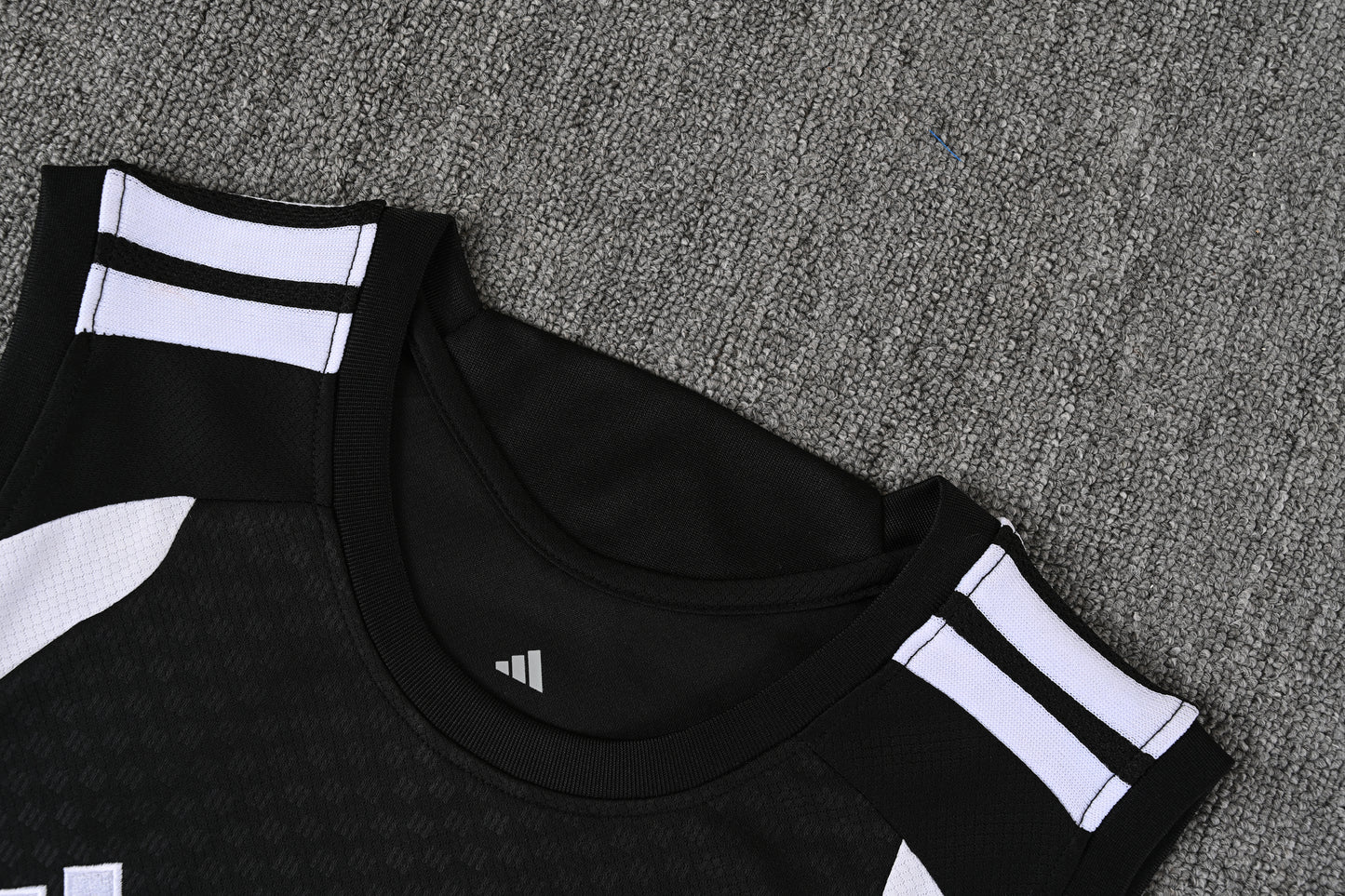 26/27 Real Madrid Black/Grey Vest Training Set