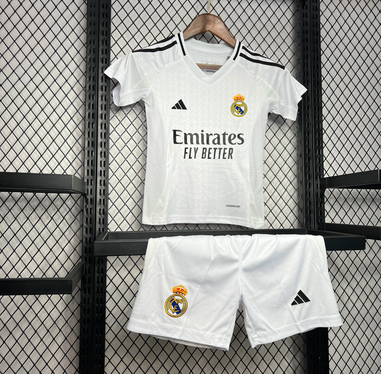 24/25 Real Madrid Home Kids Kit