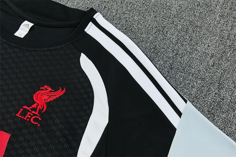 26/27 Liverpool Black ShortsTraining Set
