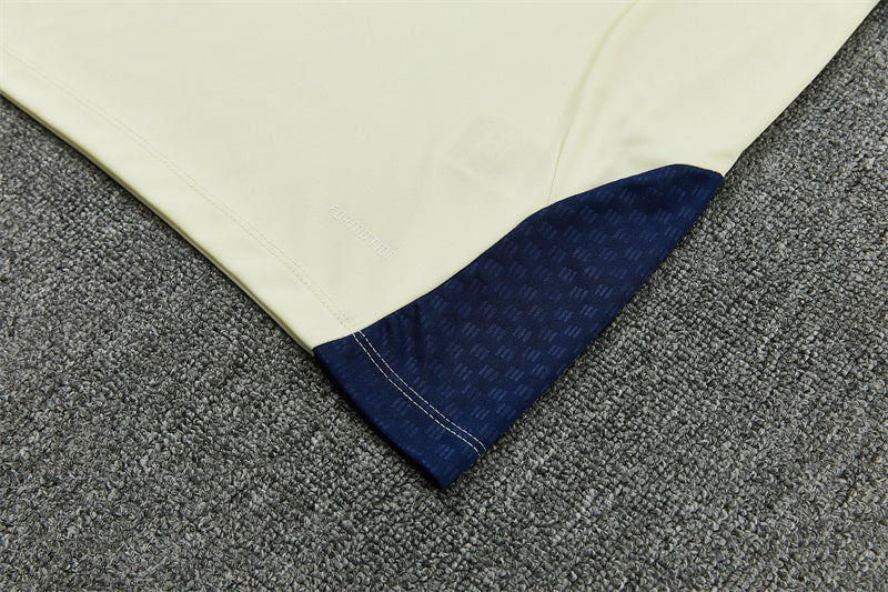 26/27 FC Bayern Munich Cream And Blue 1/4 Zip Tracksuit