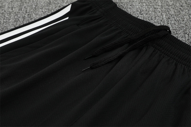 25/26 Liverpool Green/Black Shorts Training Set