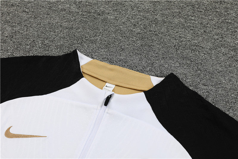 23/24 Chelsea FC White And Black 1/4 Zip Tracksuit