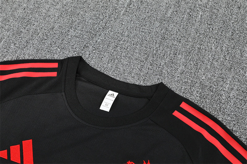 25/26 Liverpool Black Shorts Training Set