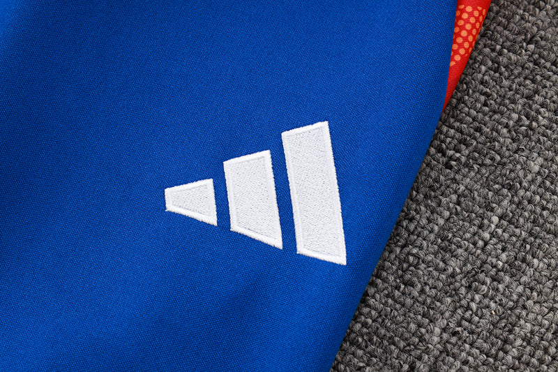 24/25 Nottingham Forest White And Blue 1/4 Zip Tracksuit