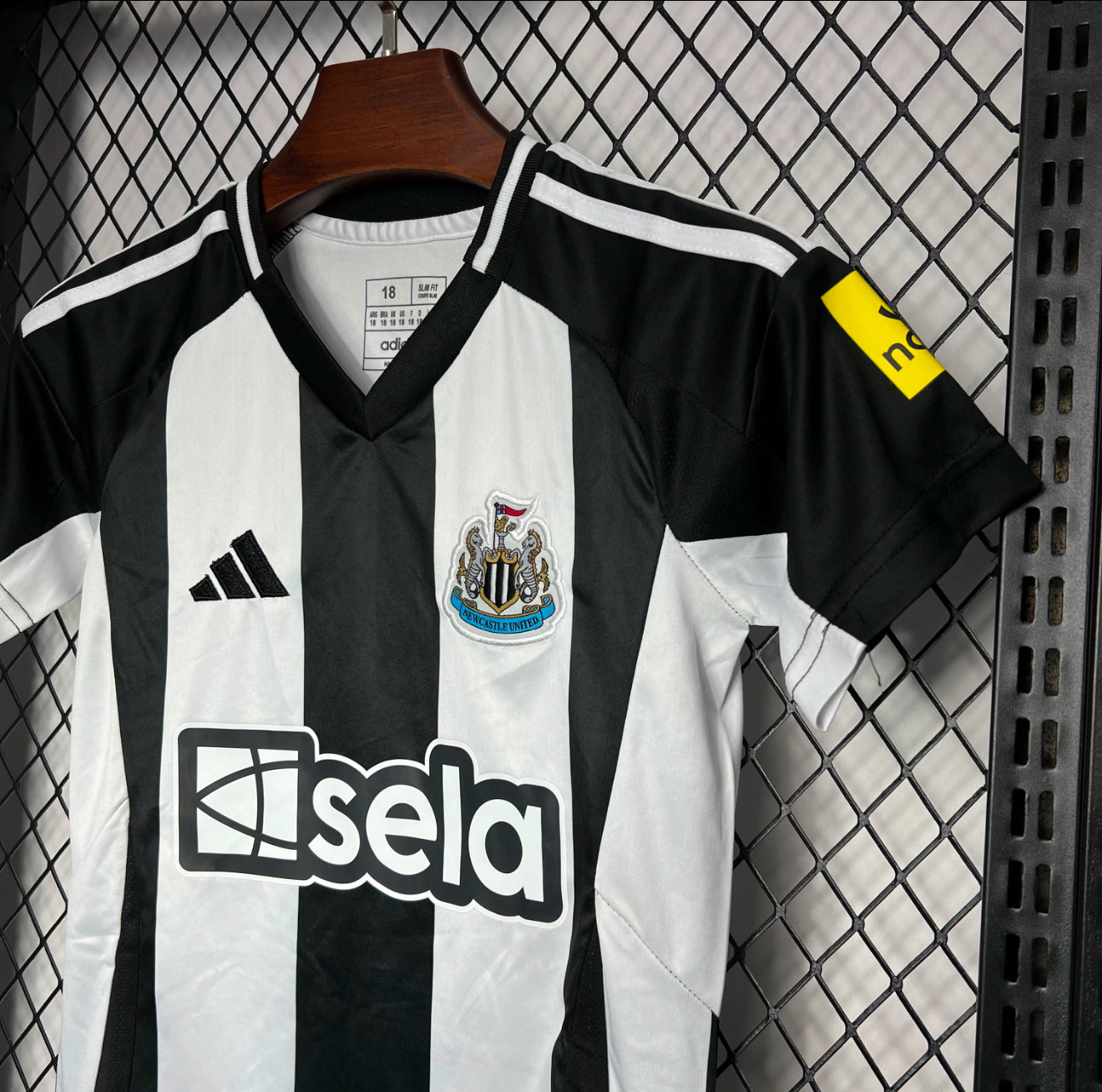 24/25 Newcastle United Home Kids Kit