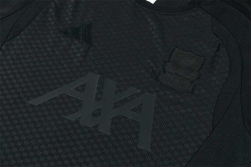 Liverpool Blacked Out Shorts Training Set