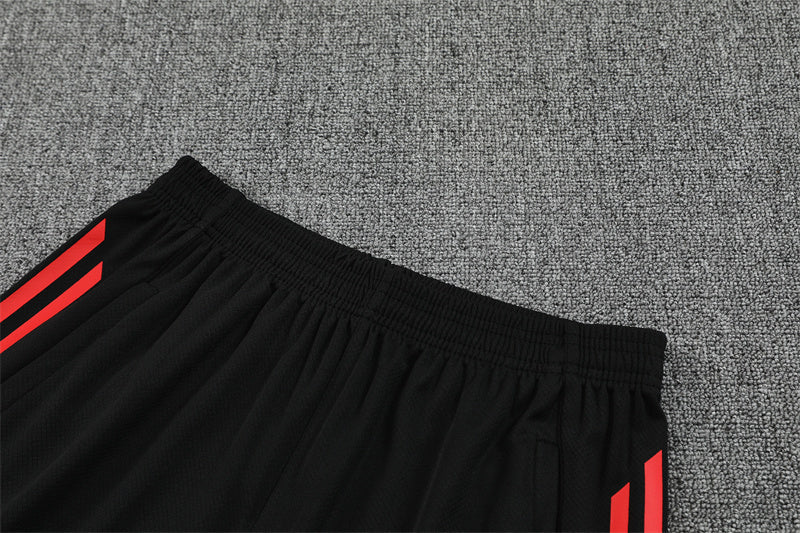 25/26 Liverpool Red/Black Shorts Training Set