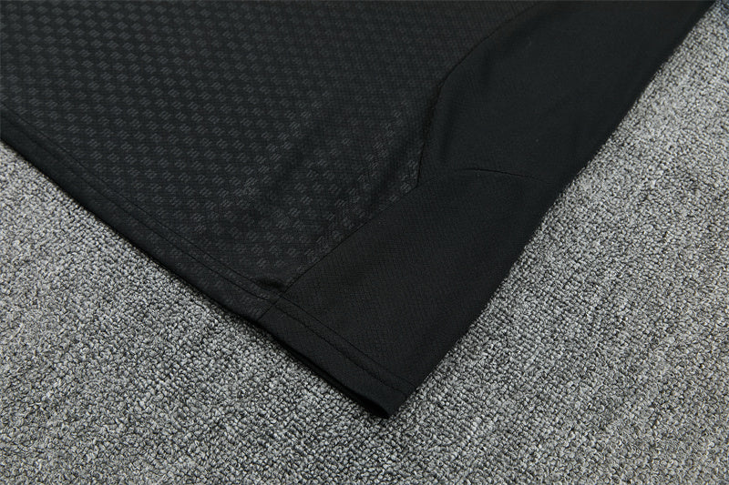 Liverpool Blacked Out Shorts Training Set