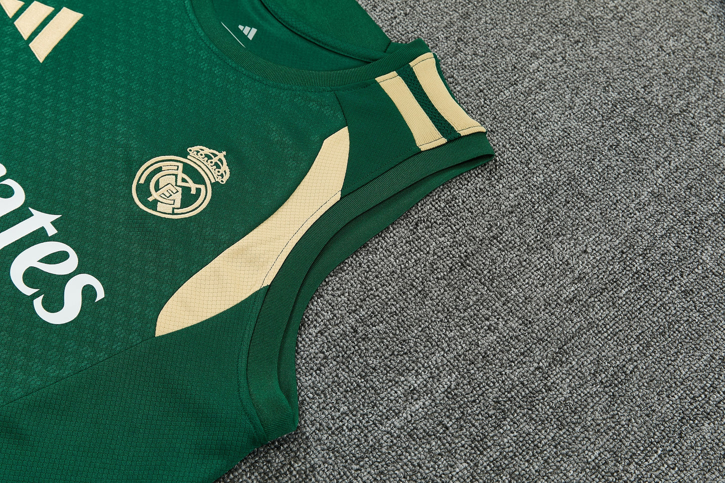 26/27 Real Madrid Green/Gold Vest Training Set