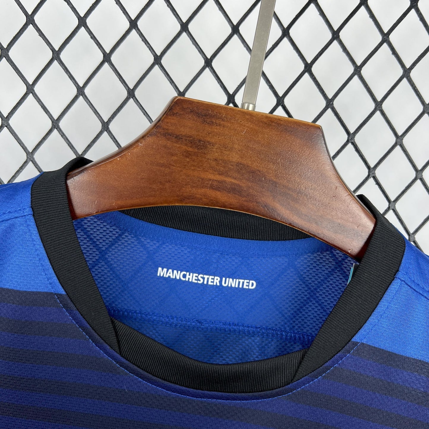 2011/12 Manchester United Retro Away Jersey