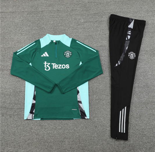 24/25 Manchester United Green And Black 1/4 Zip Tracksuit