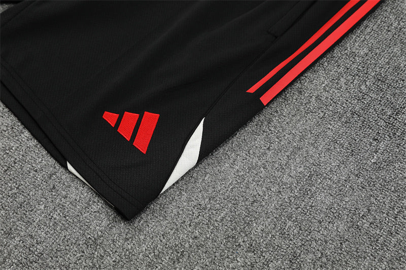 25/26 Liverpool Red/Black Shorts Training Set
