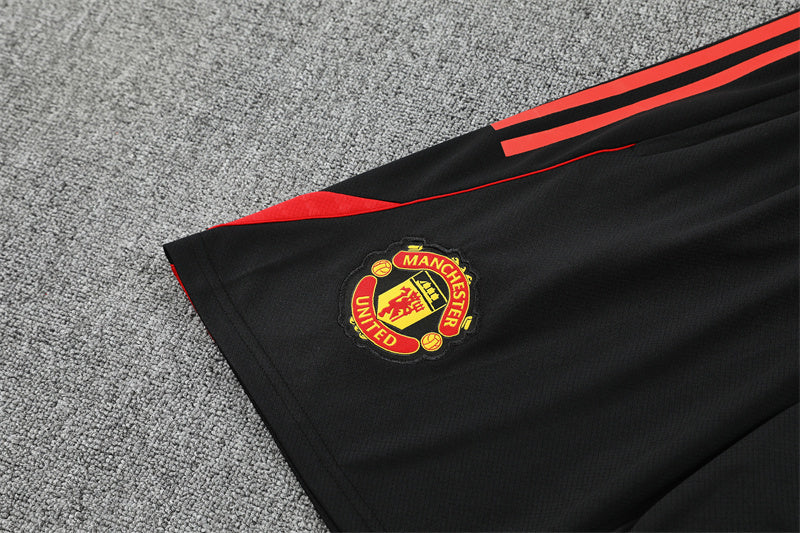 25/26 Manchester United Black/Red Shorts Training Set