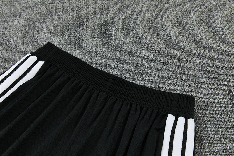 26/27 Juventus White/Black Shorts Training Set