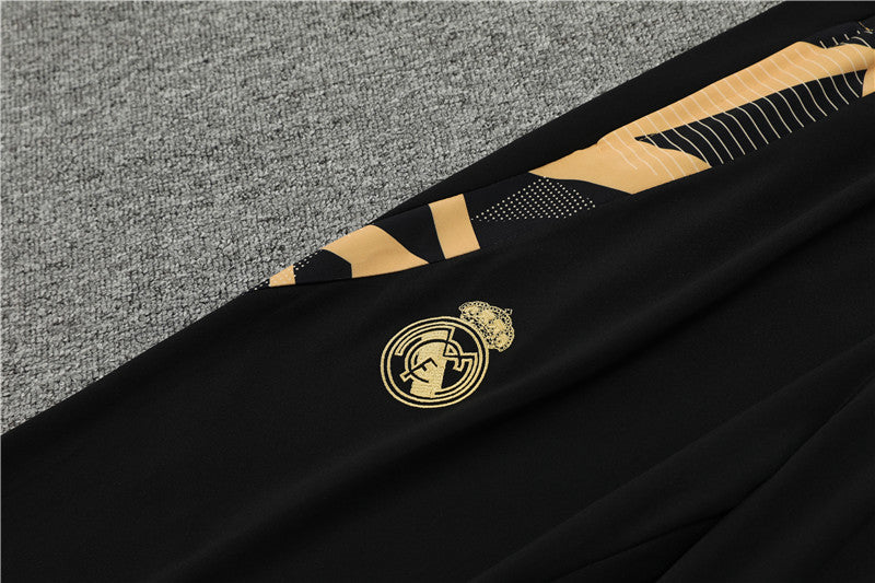 24/25 Real Madrid Black And Gold 1/4 Zip Tracksuit