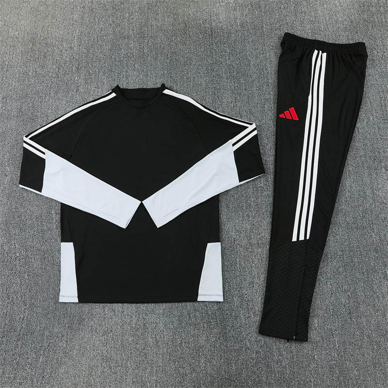 Liverpool Black 1/4 Zip Tracksuit
