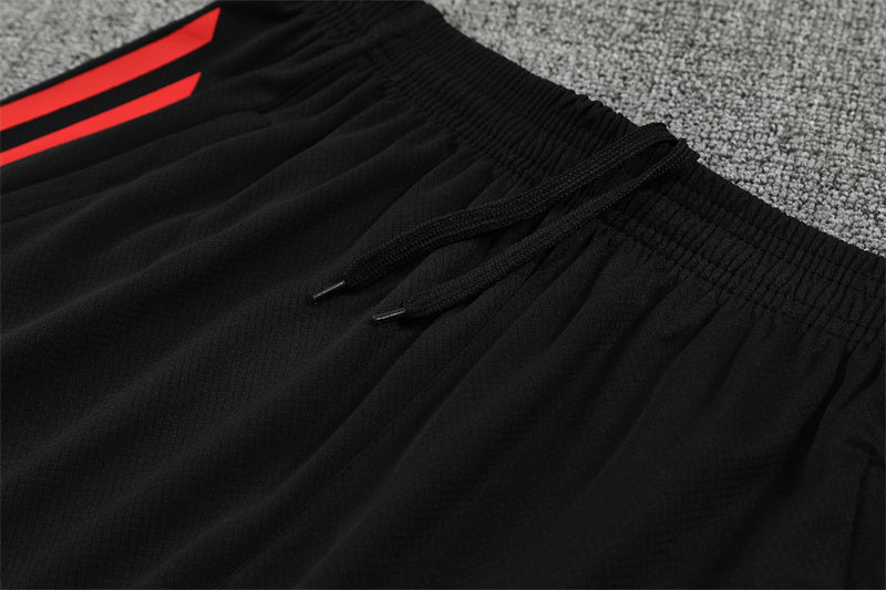 25/26 Liverpool Red/Black Shorts Training Set