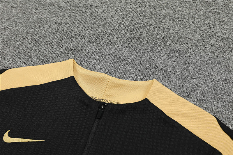 24/25 PSG Black And Gold 1/4 Zip Tracksuit