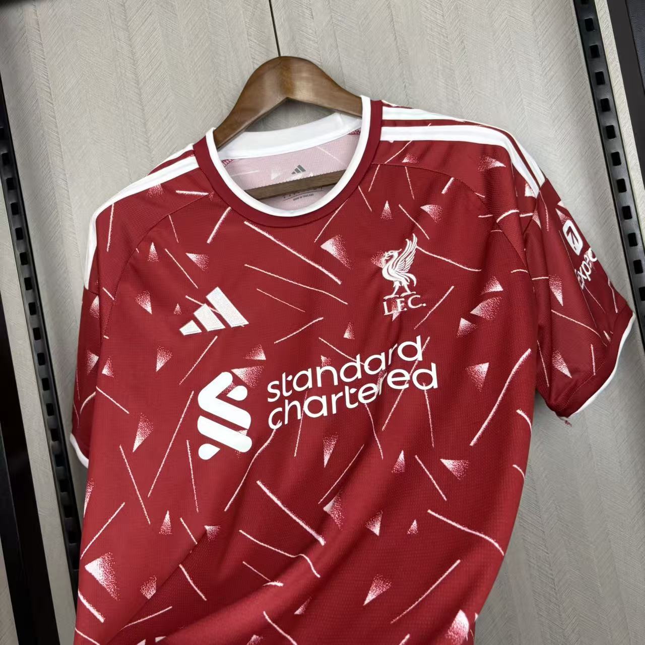 26/27 Liverpool Home Jersey