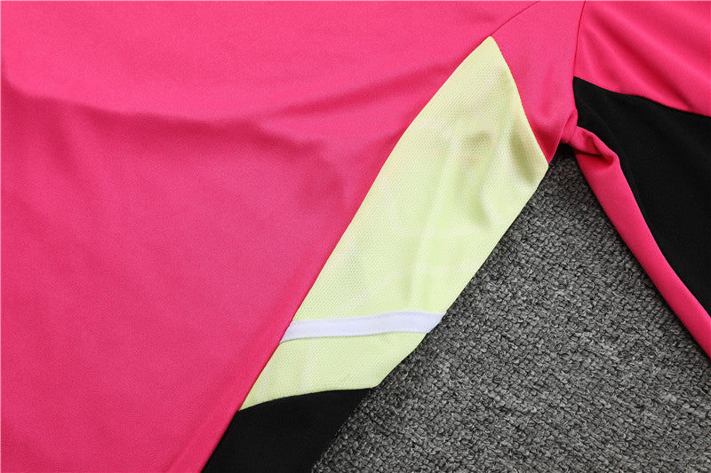 22/23 Juventus Pink And Black 1/4 Zip Tracksuit