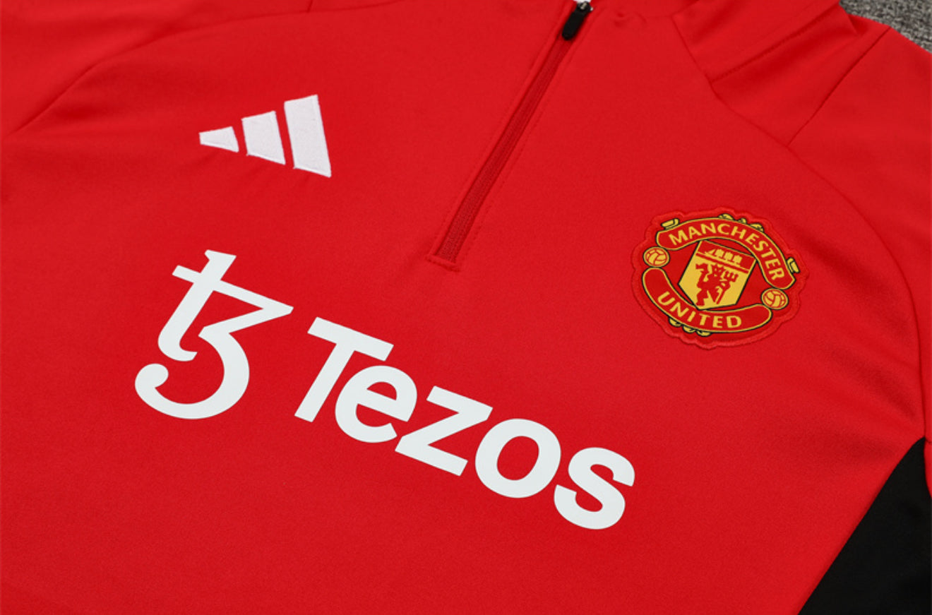 24/25 Manchester United Red 1/4 Zip Tracksuit