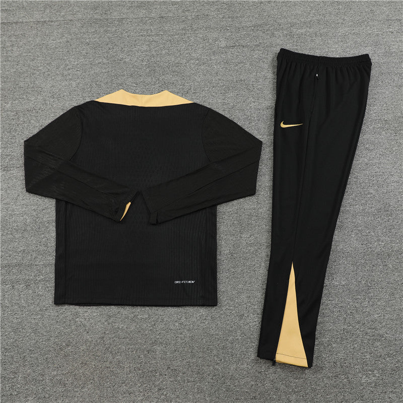 24/25 PSG Black And Gold 1/4 Zip Tracksuit