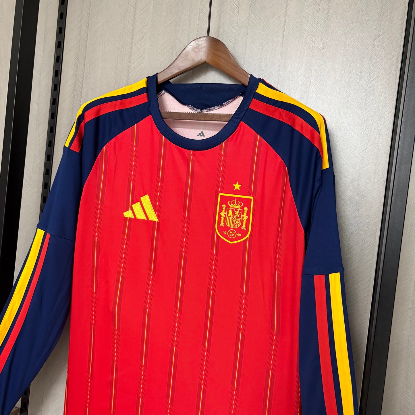 2026 Spain Home Jersey (Long Sleeve)