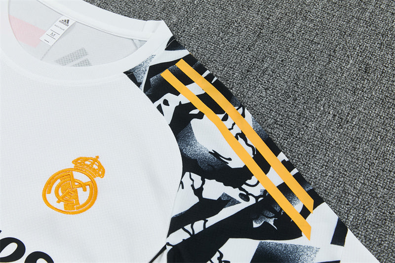 Real Madrid x Marvel White Shorts Training Set