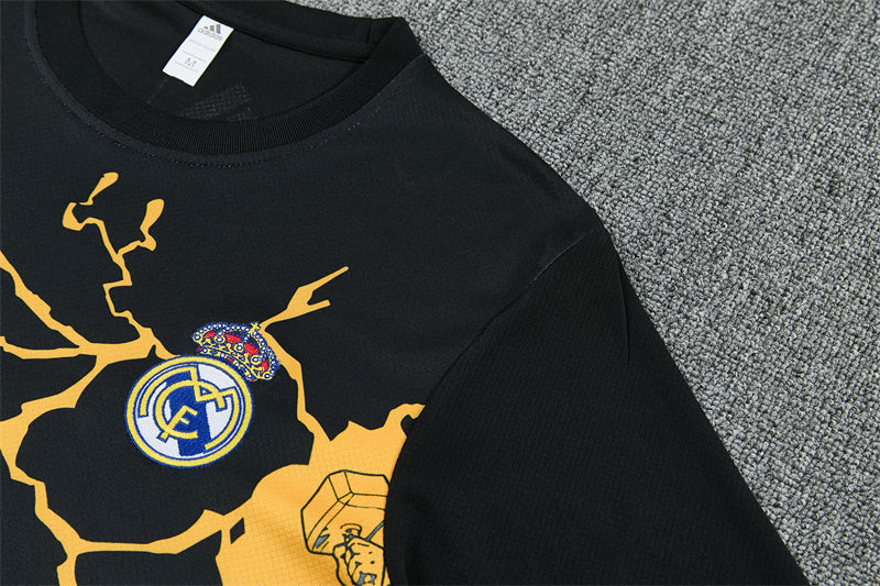 Real Madrid x Marvel Black Shorts Training Set