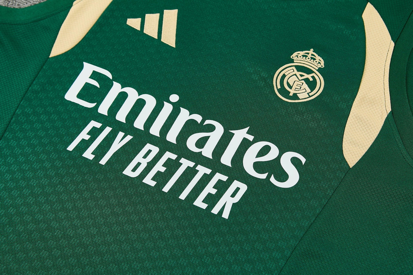 26/27 Real Madrid Green/Gold Vest Training Set